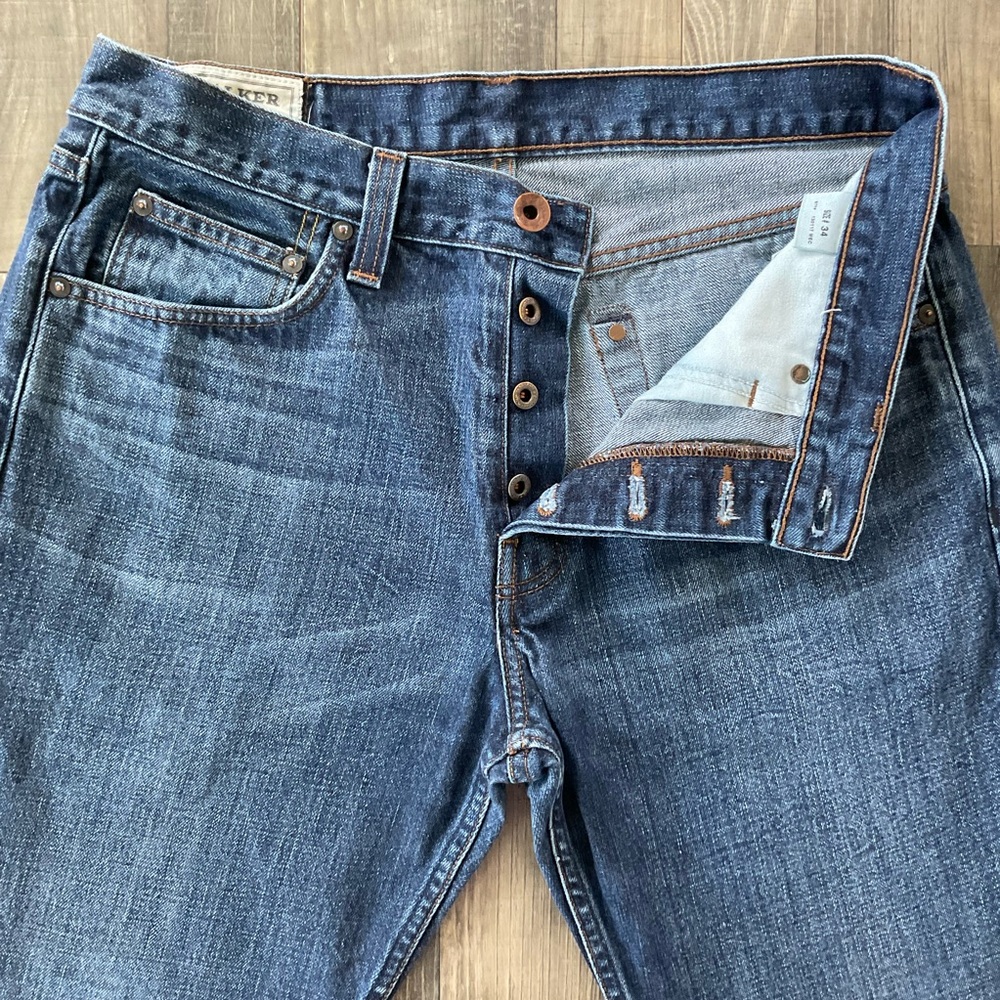 34x30 J Brand Walker Relaxed Straight Leg Jeans USA
Button fly
Men’s 34
Blue
